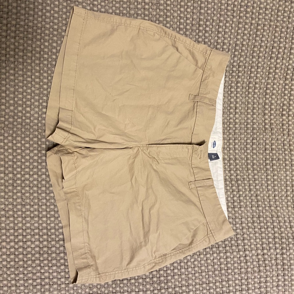 Old Navy Khaki Shorts Size 6